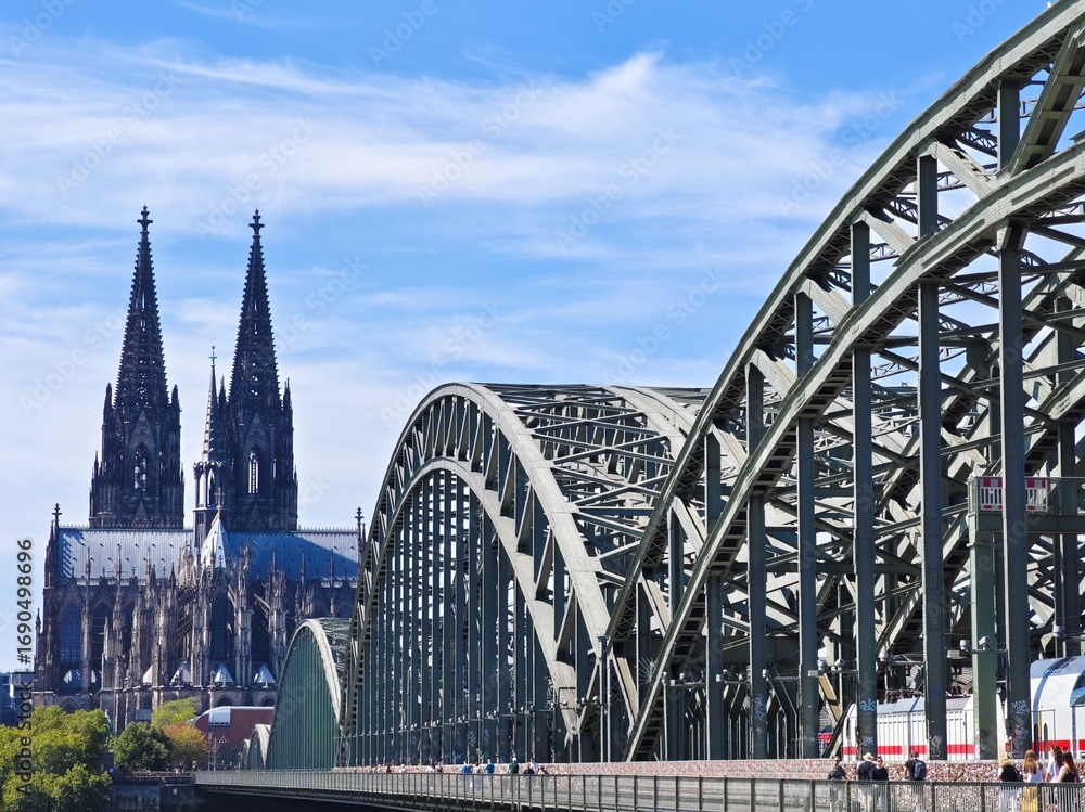 Fototapeta premium Cologne Cathedral, Cologne, North Rhine-Westphalia, Germany