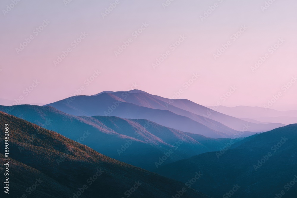 Fototapeta premium Mountain vista at dawn