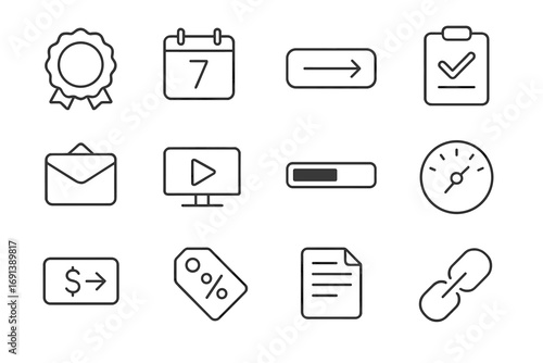 Trial and Onboarding Icons. Outline icon set of free trial and onboarding: trial badge, day counter, start trial button,