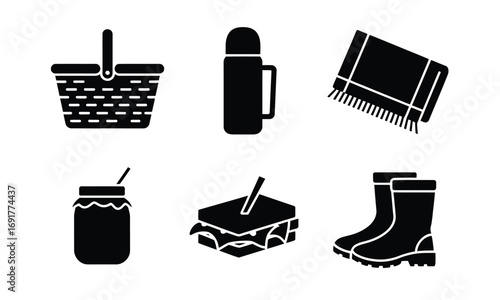 make up brushes and powder