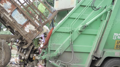 Indian Roads Cleaning - A Comprehensive Approach to Tackling Trash