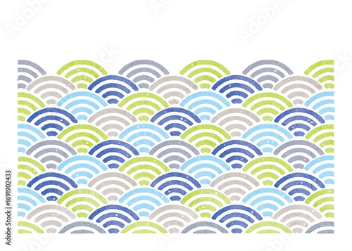 青海波　模様　和柄　伝統文様　水彩　くすみカラー