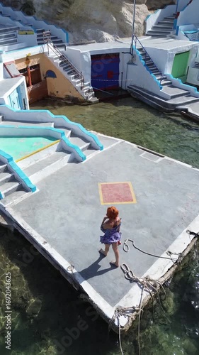 video verticale dell isola di Milos in grecia