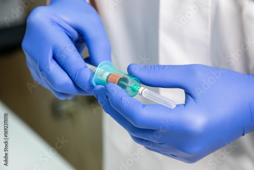 Tableau sur toile salute analisi provette prelievo sangue aghi controllo