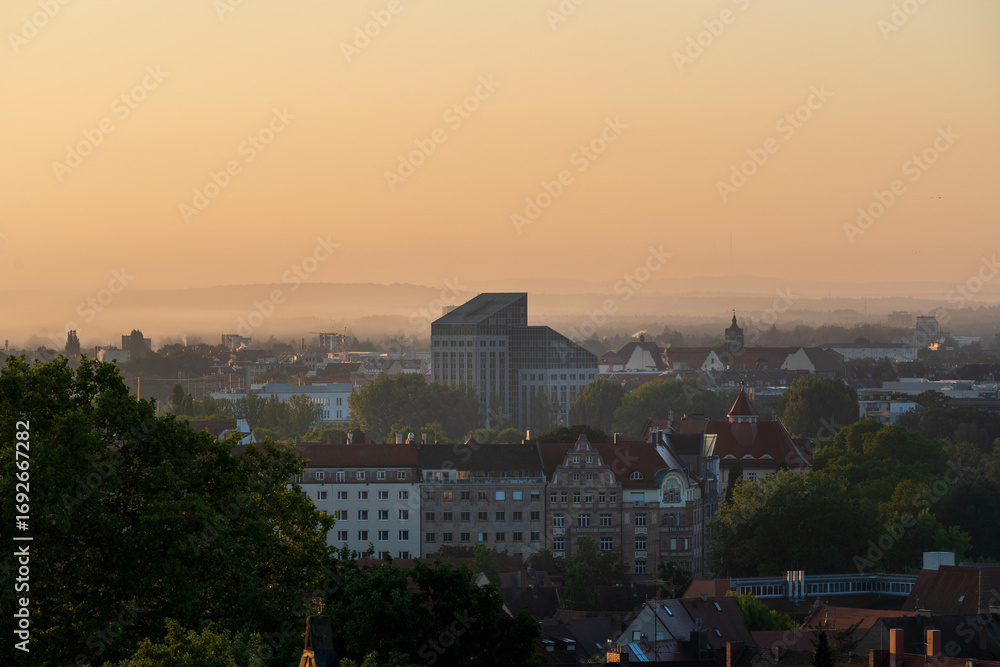 Naklejka premium sunset in the city