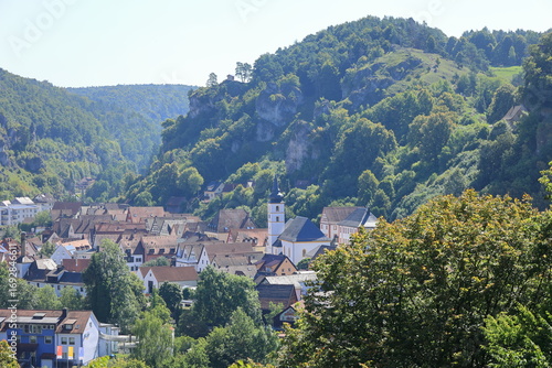 Blick auf den Ort Pottenstein bei Bayreuth