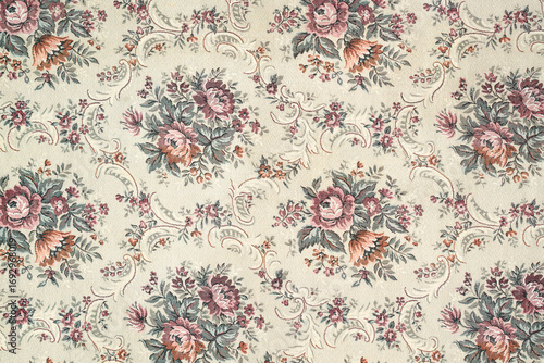 Fotografía Seamless old-fashioned floral repeated pattern on a tapestry fabric texture biege background