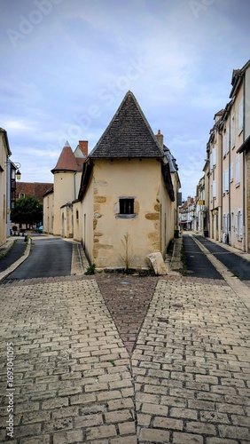 SAINT-AMAND-MONTROND (Cher)