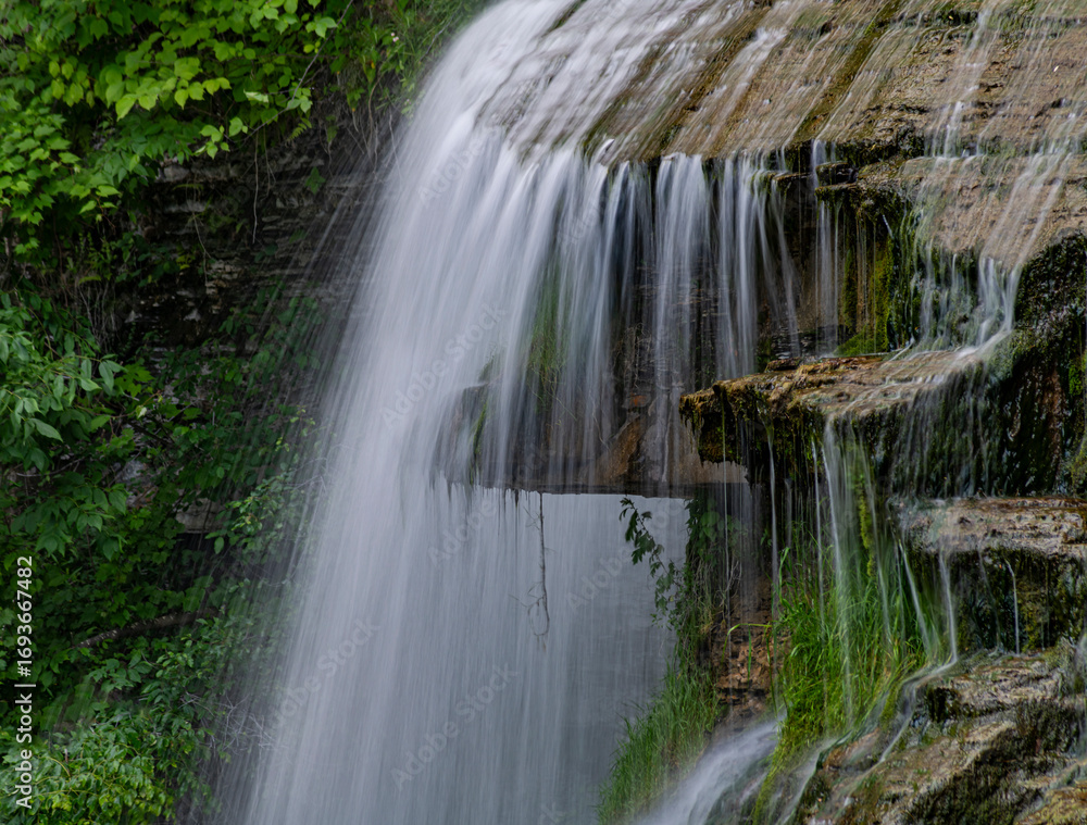 Obraz premium 715-52 Waterfall Ledge