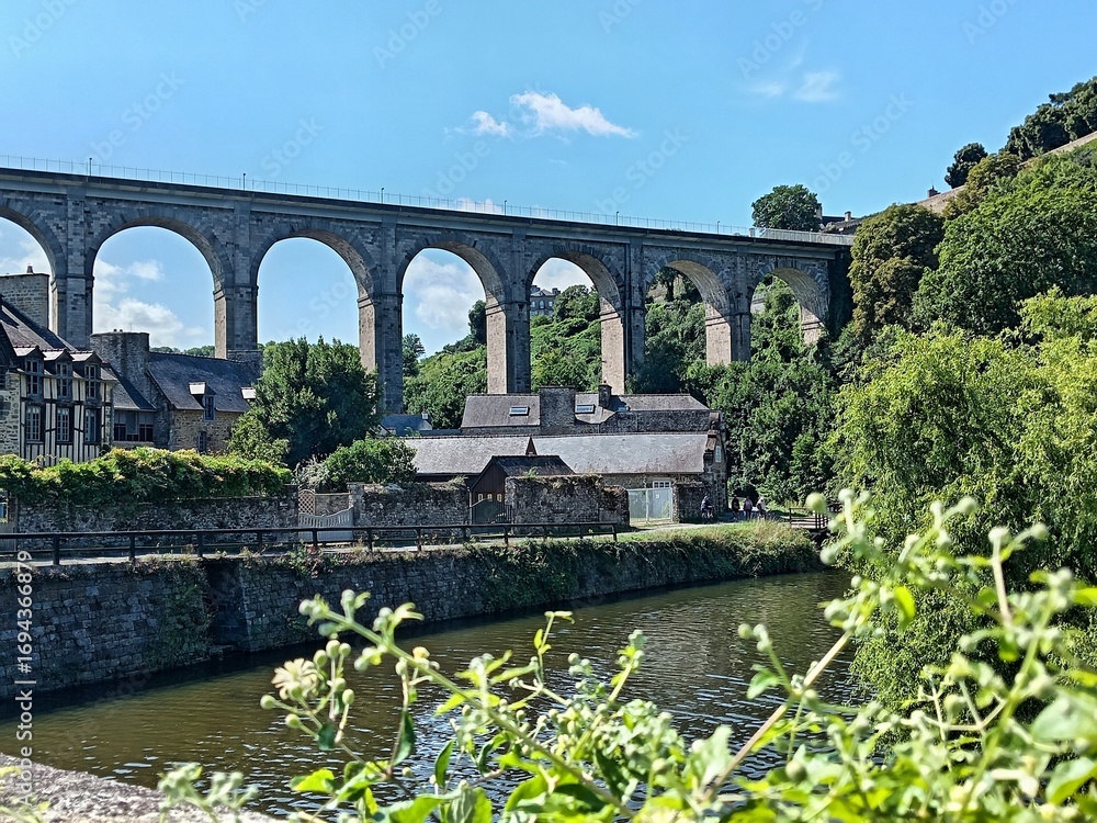 Fototapeta premium Viaduc de Dinan. LT