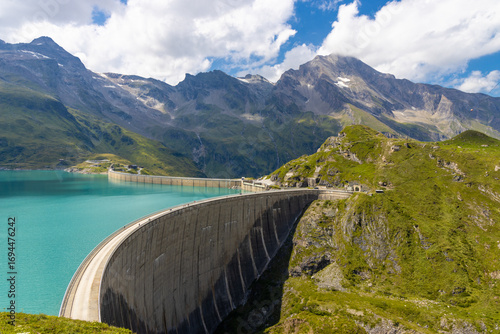 Schilderij op canvas Mooserboden Staudamm in Austria beautiful alpine lakes stunning landscape