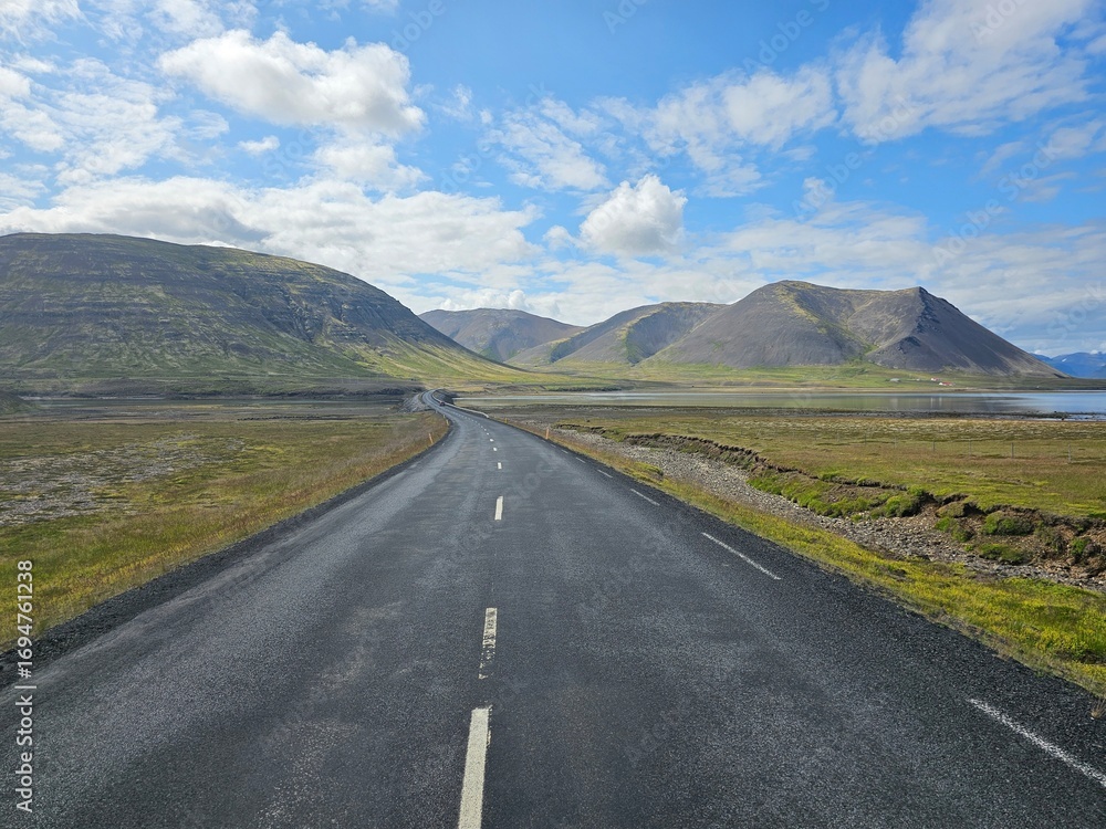 Naklejka premium Island Bergstraße, Hochlandstraße, F Route, Schotterpiste