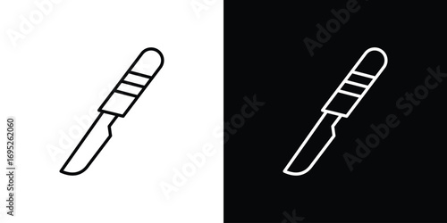 Scalpel icon with black and white strokes