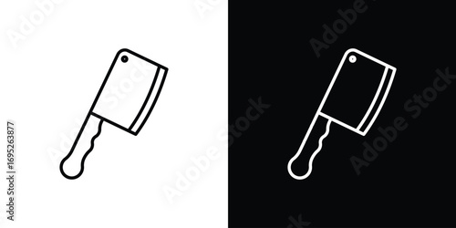 Hatchet icon with black and white strokes