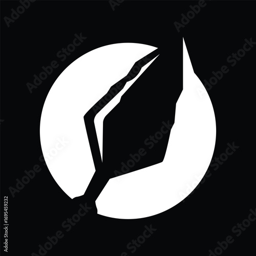 Spear Logo Old Vintage Rustic Simple Design Business Brand Spear Arrow