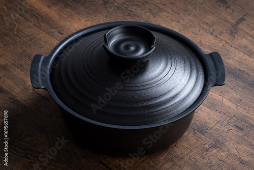 Schilderij op canvas 土鍋　earthenware pot