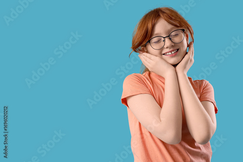 Portrait of cute teenage re...
