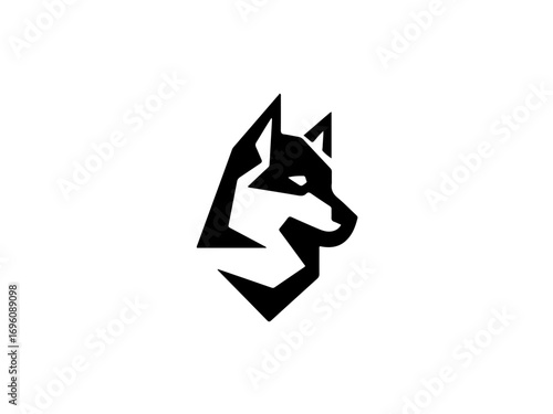 Modern geometric wolf head logo design, powerful and sleek, perfect for brands seeking strength and identity.