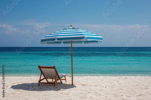 Folded sunshade for the beach