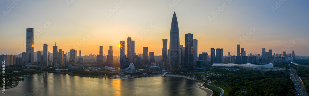 Obraz premium Shenzhen skyline at Sunset