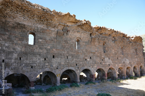 Foto Ruins of a Church in Madensehri Village, Karaman, Konya, Turkiye