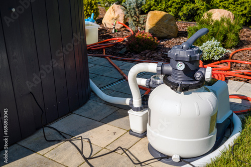 pump and filter for outdoor pool