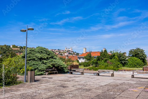 Wallpaper Mural Les jardins suspendus des toits de Perrache à Lyon en France          Torontodigital.ca
