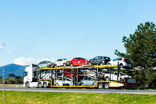 Auto Transport Excellence: Scenic Highway Delivery