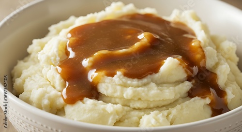 Mashed potatoes with gravy