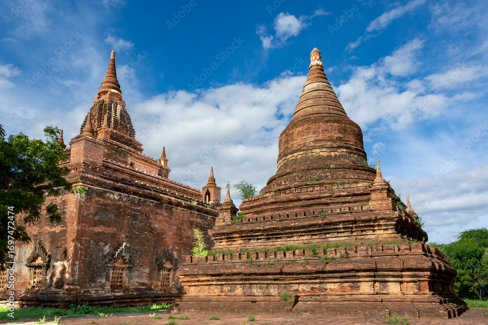 Fototapeta premium shwesandaw pagoda in Bagan
