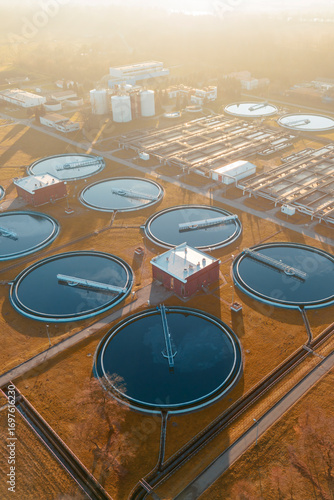 Fotografie Circular filtration tanks at treatment plant