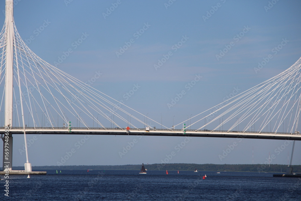 Naklejka premium yacht bridge st. petersburg view from the water