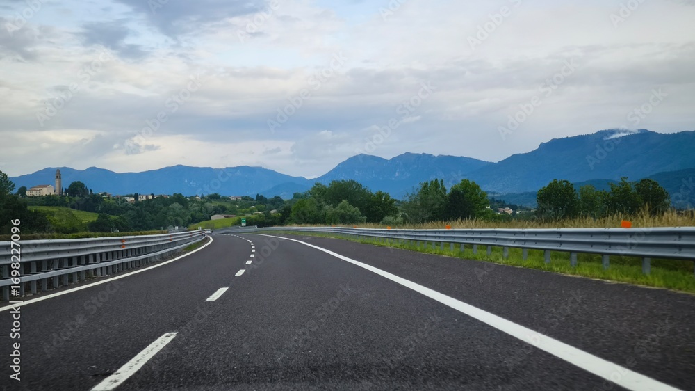 Fototapeta premium road in the mountains