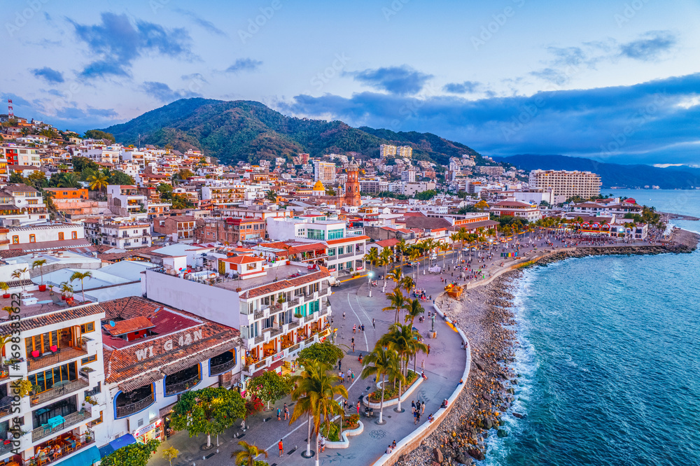 Naklejka premium Malecón de Puerto Vallarta Mexico