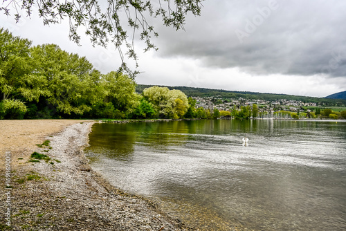 Colombier, Neuenburgersee, Seeufer, Uferweg, Strand, Hafen, Wassersport, Wasservögel, Naturschutz, Auvernier, Neuenburg, Seerundfahrt, Frühling, Schweiz