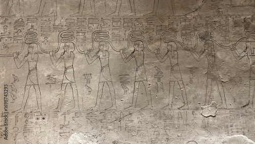 фотографія Wall relief with deities and serpents in side chamber Fa, KV17 Tomb of Seti I