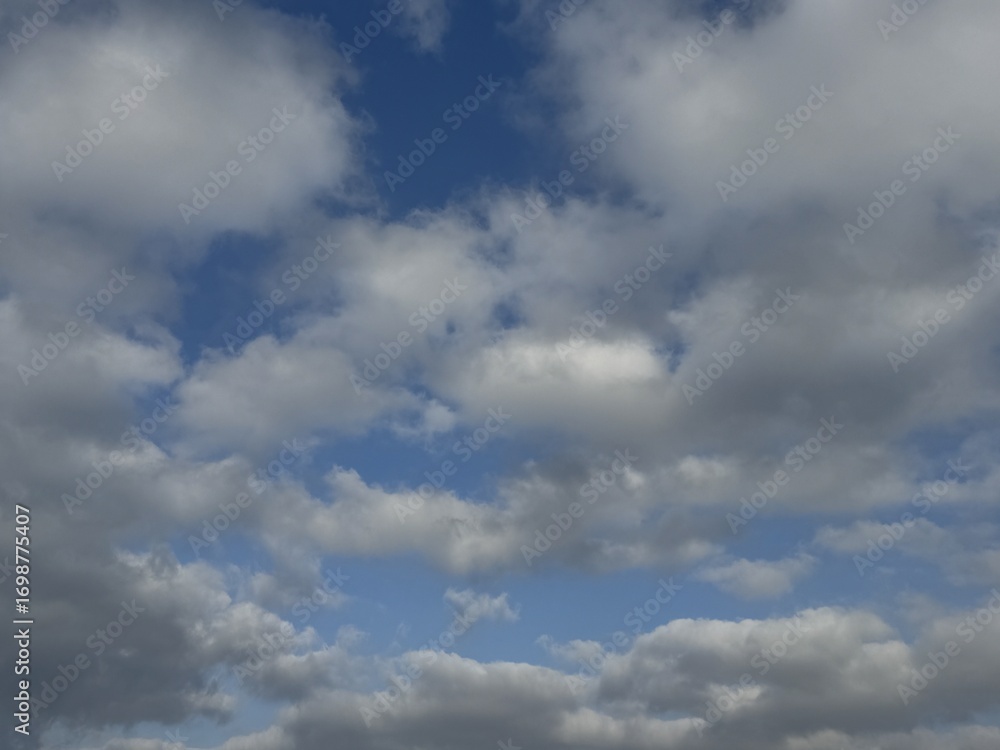 Obraz premium Cloudy Sky Backgrounds – Blue Sky with White and Grey Clouds