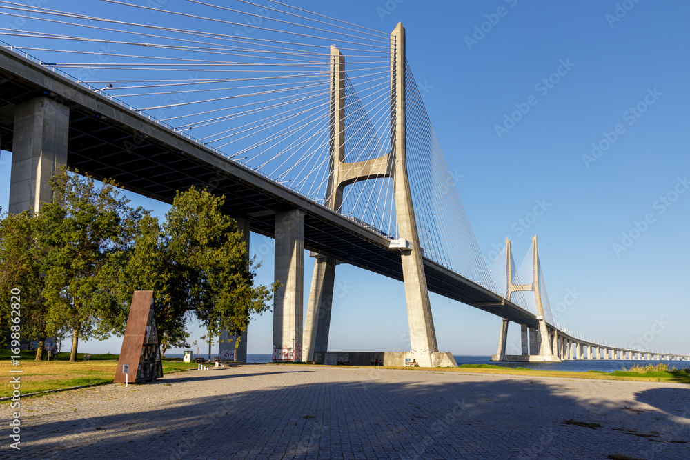 Fototapeta premium Vasco da Gama bridge