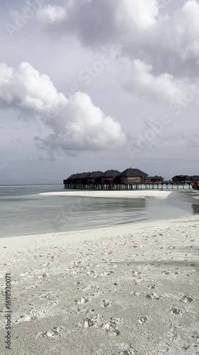 Maldives Paradise: Tropical Island Beauty Video