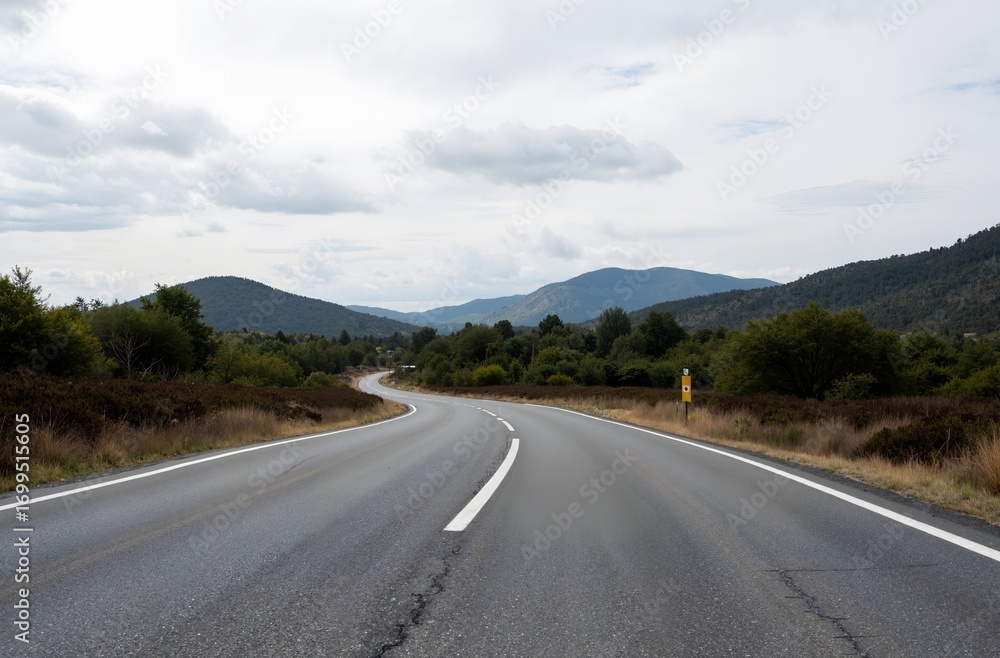 Fototapeta premium road in the mountains