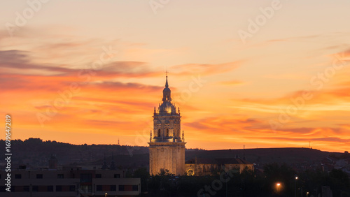 Catedral del Burgo de Osma en el amanecer