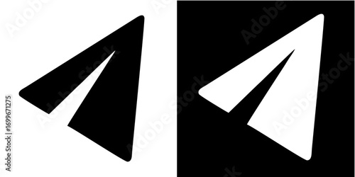Paper Plane Icon – Black and White Vector Illustration, Simple Send Message Symbol