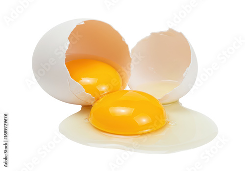 Foto Isolated broken egg with two yolks spilling, shells open on a plain surface, a f