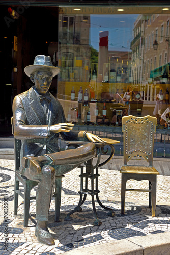 statue of Fernando Pessoa is a bronze statue in Lisbon, Portugal, placed at the Chiado Square, in front of the coffeehouse Café A Brasileira 