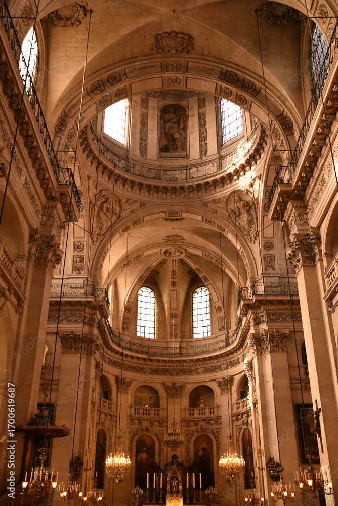 Naklejka premium Nef baroque de l'église Saint-Paul-Saint-Louis. France