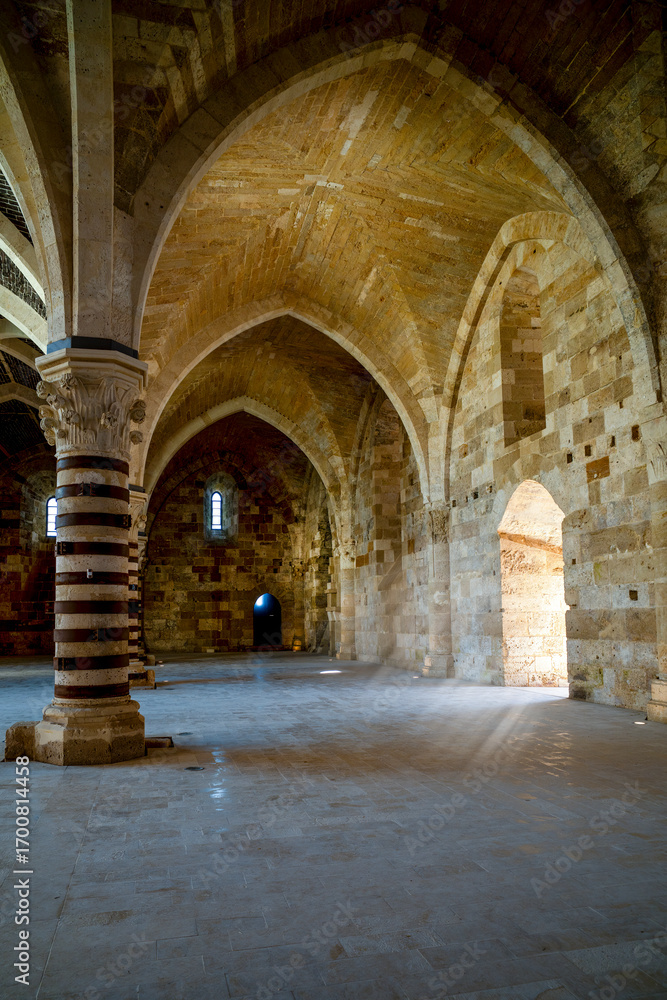Naklejka premium Exploring historical architecture in Castello Maniace, historic coastal fortress in Syracuse, Sicily, Italy structure in the heart of Italy during daylight