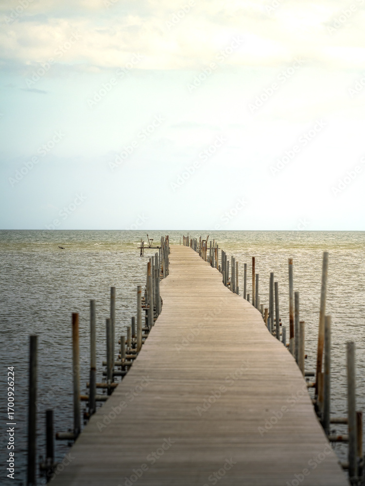 Fototapeta premium bootssteg steg ins meer