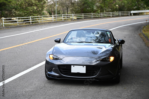 路駐する国産ライトウェイトオープンカー