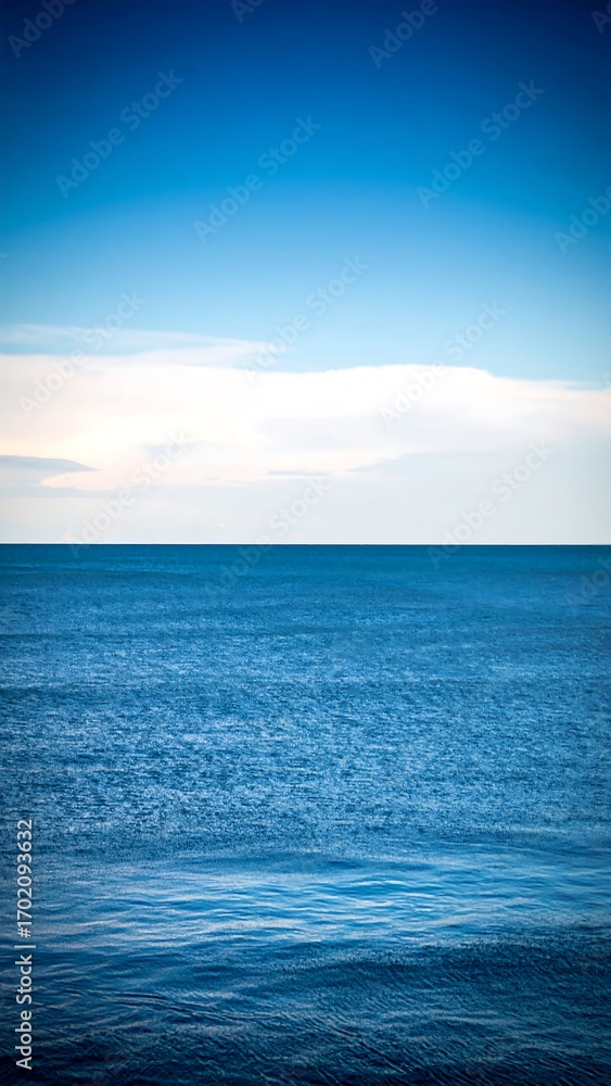 Obraz premium Wide, tranquil ocean scene