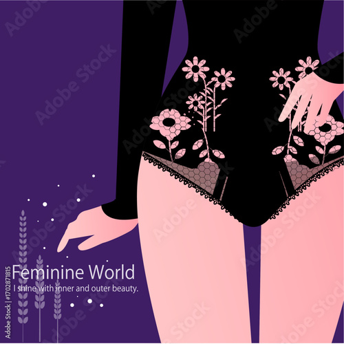 フローラルな黒のインナーの女性